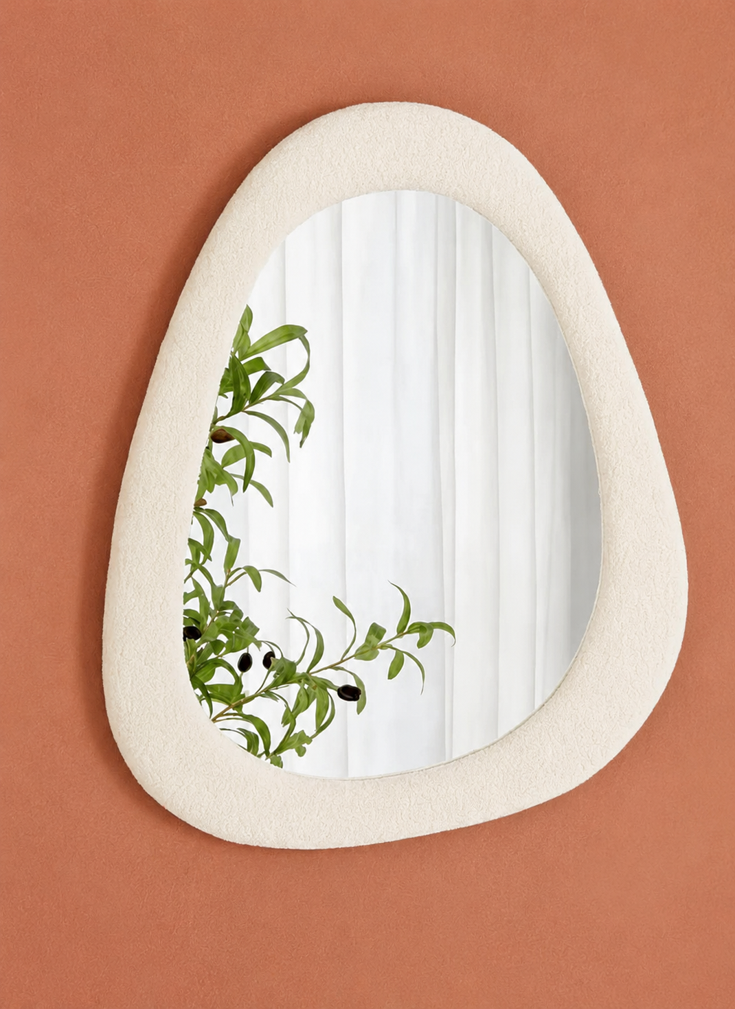 Aura Boucle Mirror