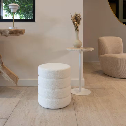 Fluffy Stool