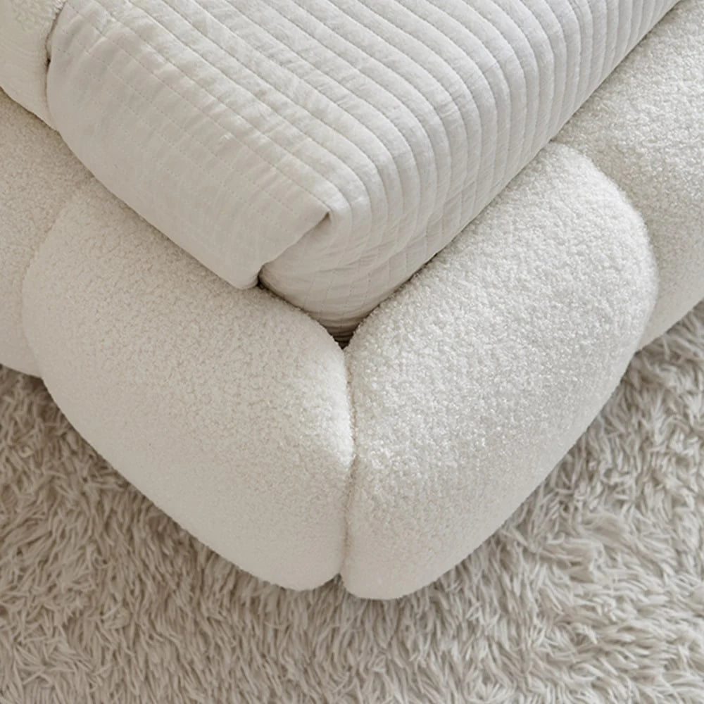 Peblo Boucle Bed
