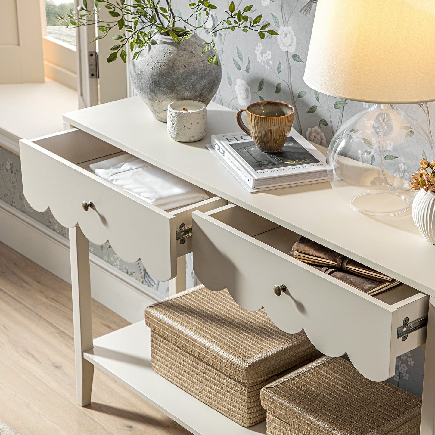 Gemini Console Table