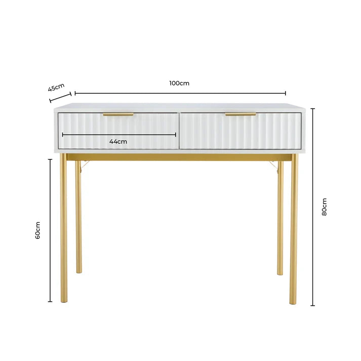 Evie Dresser